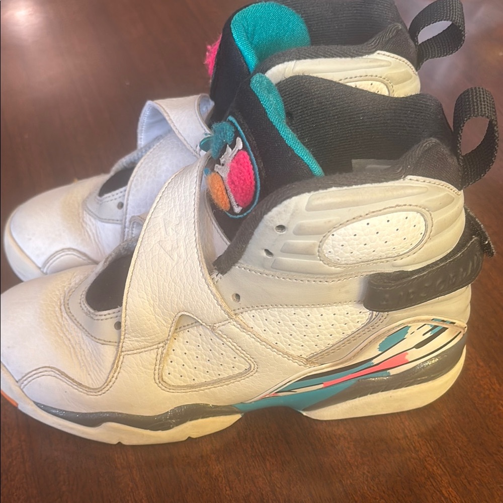 Nike Air Jordan 8 VIII Retro GS South Beach Size 3.5Y White  Green Sample